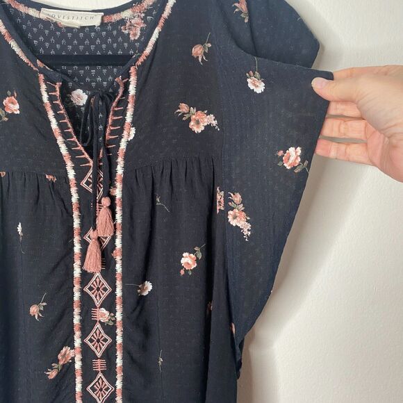 Lovestitch Black Pink White Floral Aztec Front Tie Side Ruffle Sleeveless Top SM - Picture 4 of 11